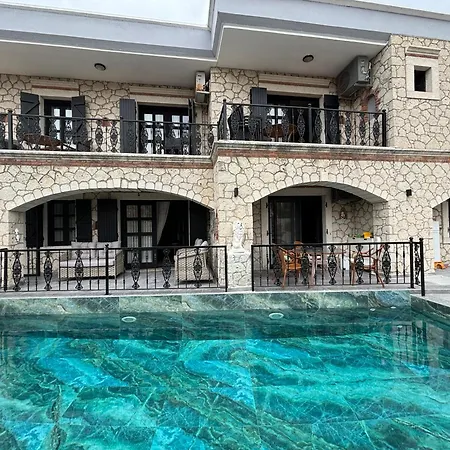 Yalcinkaya Tas Aparthotel 4*