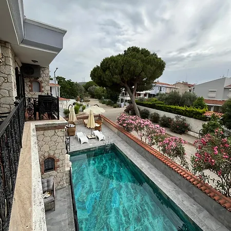 Yalcinkaya Tas Aparthotel