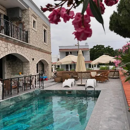 Yalcinkaya Tas Aparthotel